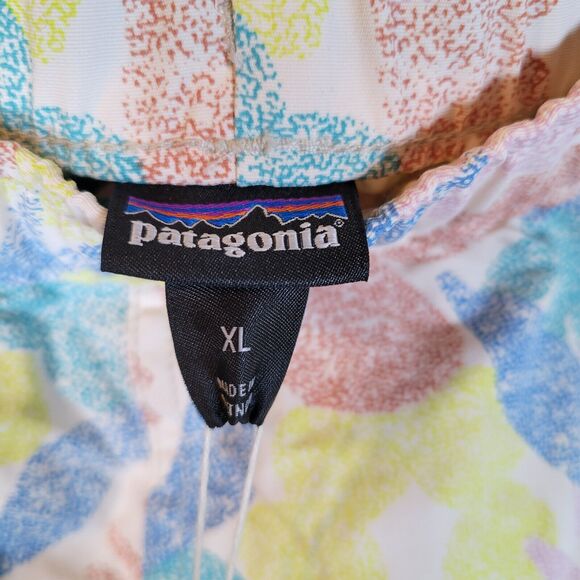 Patagonia Womens Barely Baggies 2.5" Shorts Size XL Multicolor Hawaiian Beachy - Picture 4 of 9